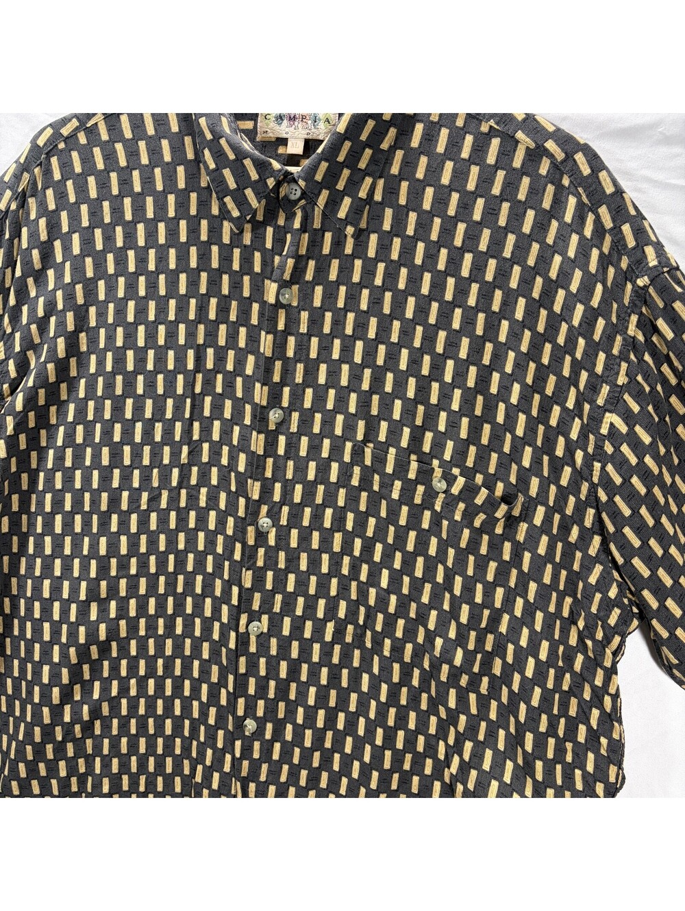 Short Sleeve Button Up Geometric Oversized - Picture 3 of 4